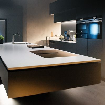 Modern kitchen with Siemens studioLine appliances