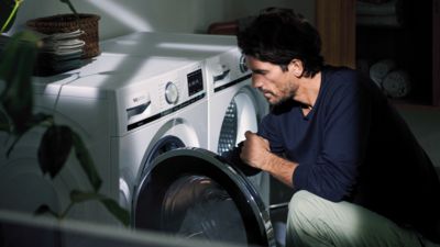 Siemens: Intelligente Sensoren analysieren den Wäscheposten und steuern den gesamten Waschgang.