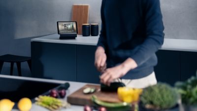Siemens Smart Kitchen Dock – Touchless control. Effortless integration.