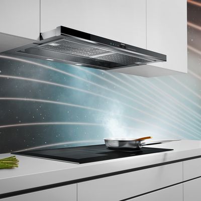 Fresh air in style with the iQ700 extractor hood