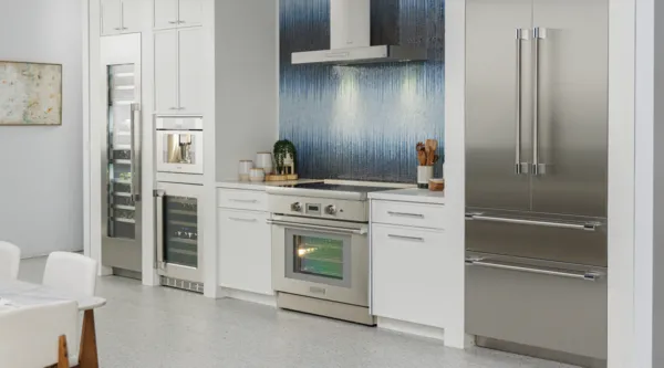 thermador-all-new-pro-harmony-induction-range-white-kitchen-galley-blue-backsplash-open-concept-PRI36LBHU