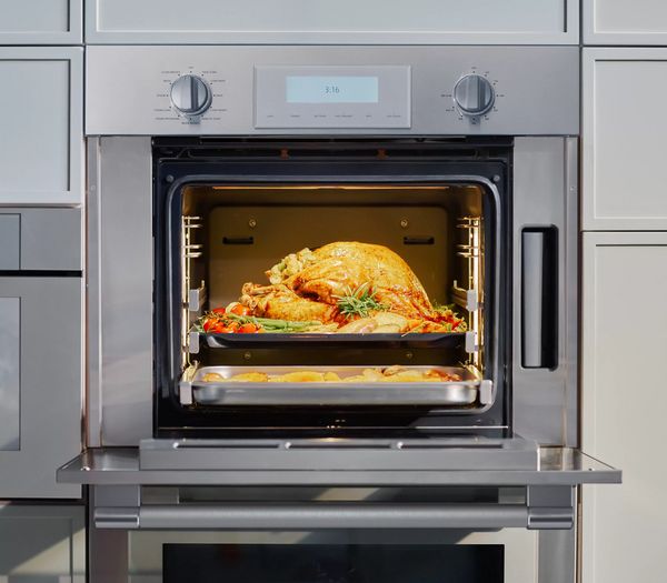 Thermador professional speed oven with turkey