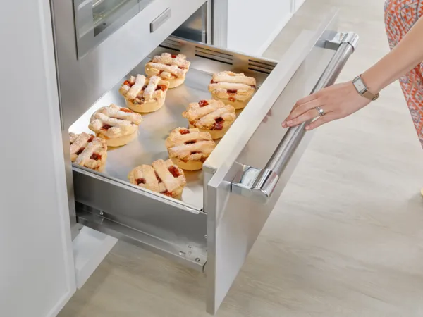 Thermador single wall oven with warming drawer
