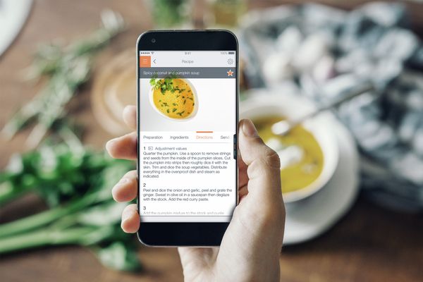Home Connect App auf dem Smartphone mit Rezeptidee