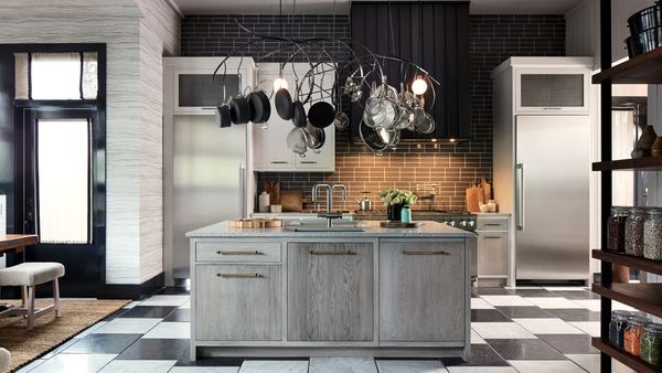 To celebrate the 10th annual House Beautiful Kitchen of the Year, San Francisco designer Jon de la Cruz whipped up a game-changing cook space worthy of the occasion. 