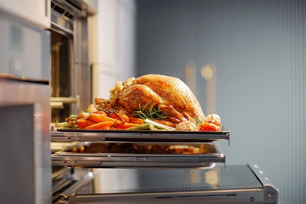 Thermador double wall oven with turkey 