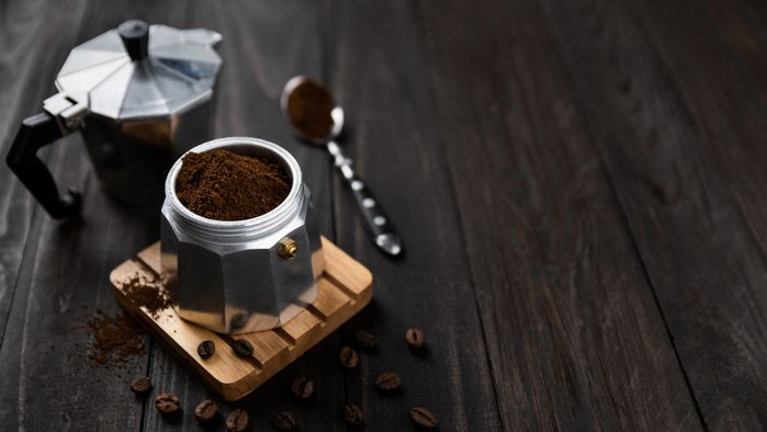 Hacer café en cafetera tradicional