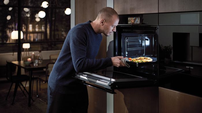 De juiste positie van oven, keukenblad en apparaten.