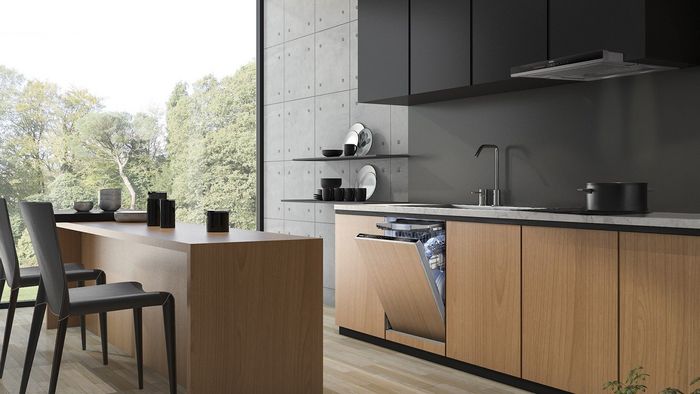 Los muebles de una cocina negra abierta deben integrarse con la estética del salón.