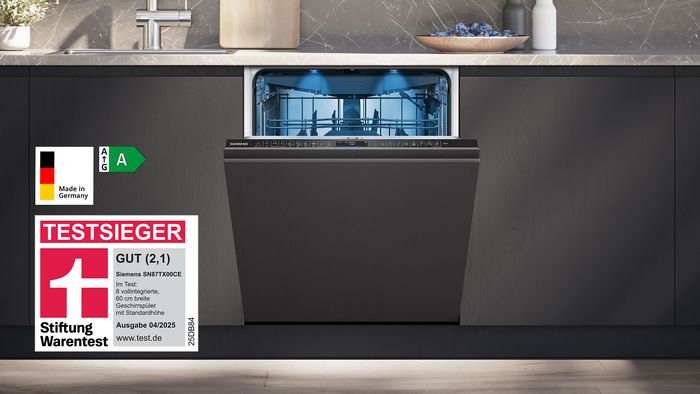 Siemens vollintegrierter Geschirrspüler SN87TX00CE eingebaut in einer Küchenzeile