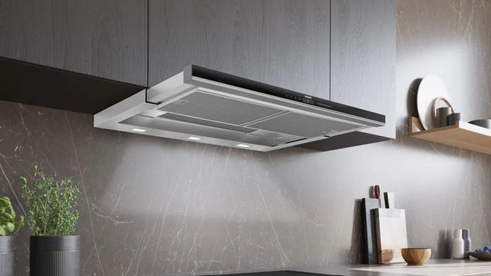 Campana telescópica Siemens 90cm. Acero inoxidable. Diseño elegante y potente ventilación. Se desliza para usar y se retrae cuando no se necesita.