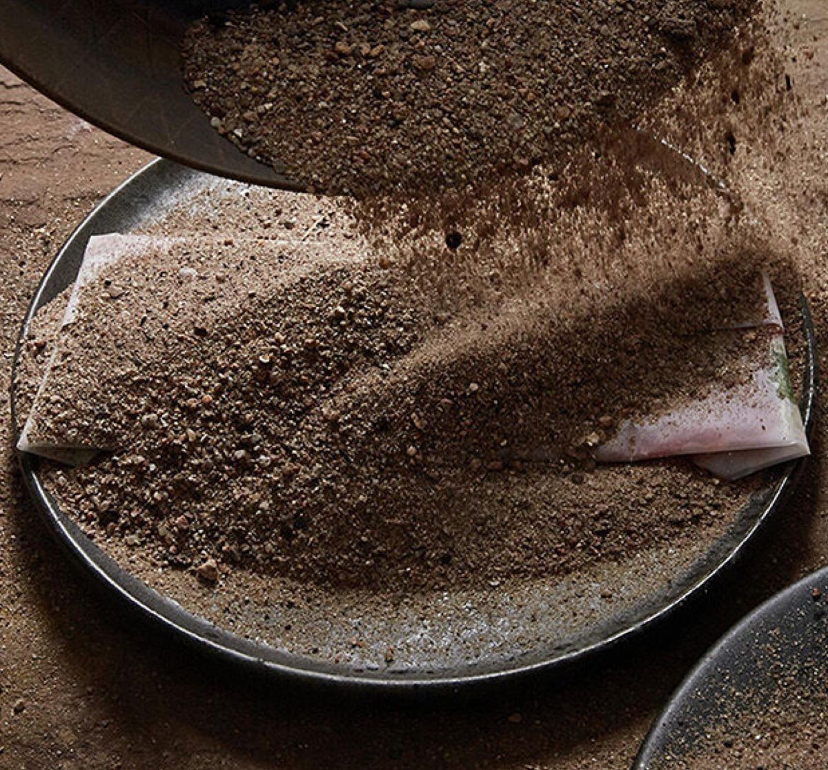 Techniques Cooking in a bed of sand NEFF