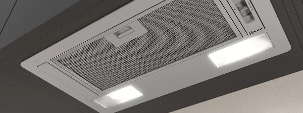 Einbau Dunstabzugshaube und Dunstabzugshaube flach mit SoftLight