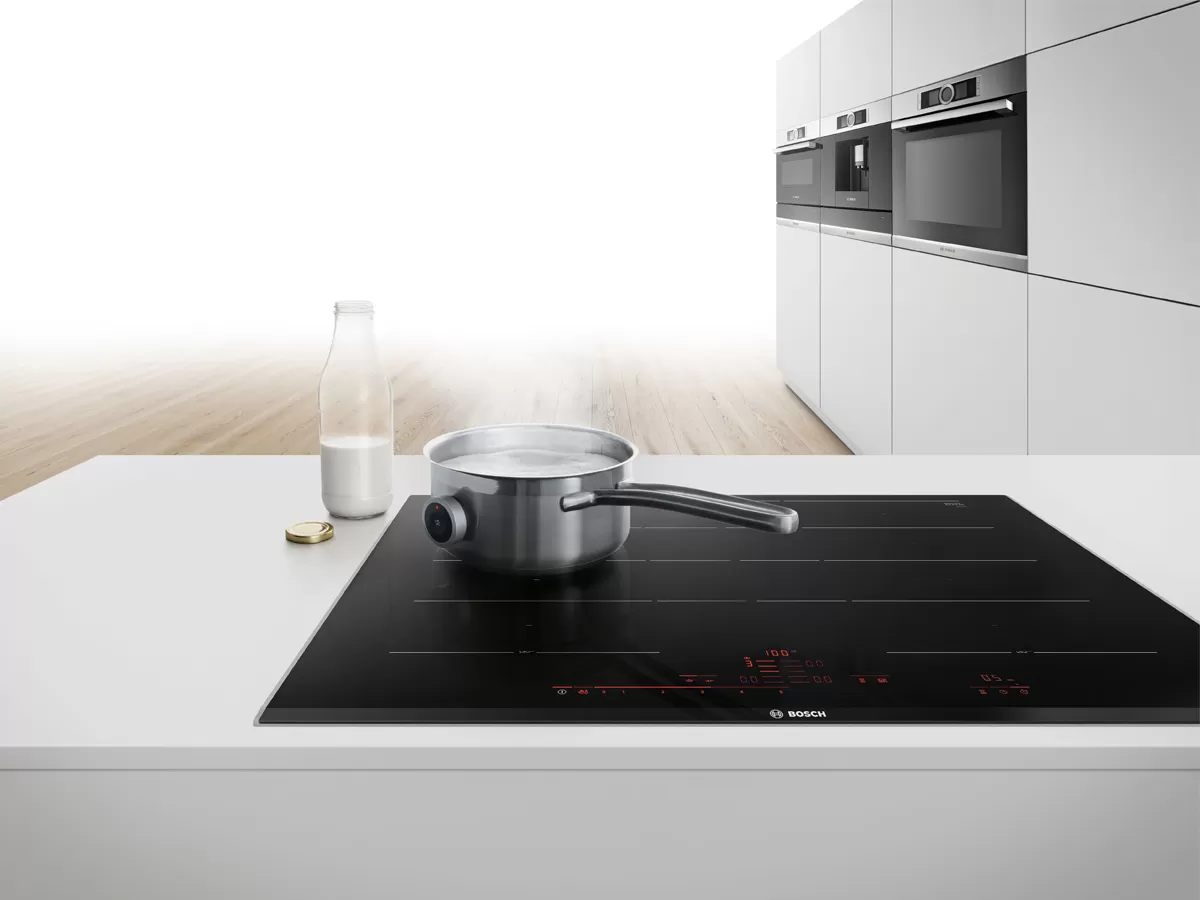 Een sauspannetje op een Bosch flexinductie-kookplaat