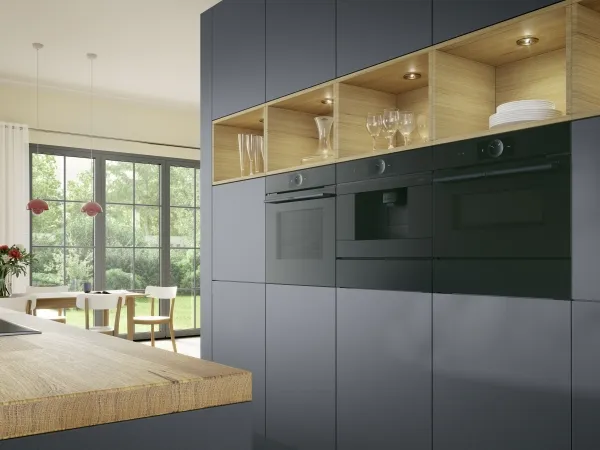 Bosch zwarte ovens in zwarte keuken.