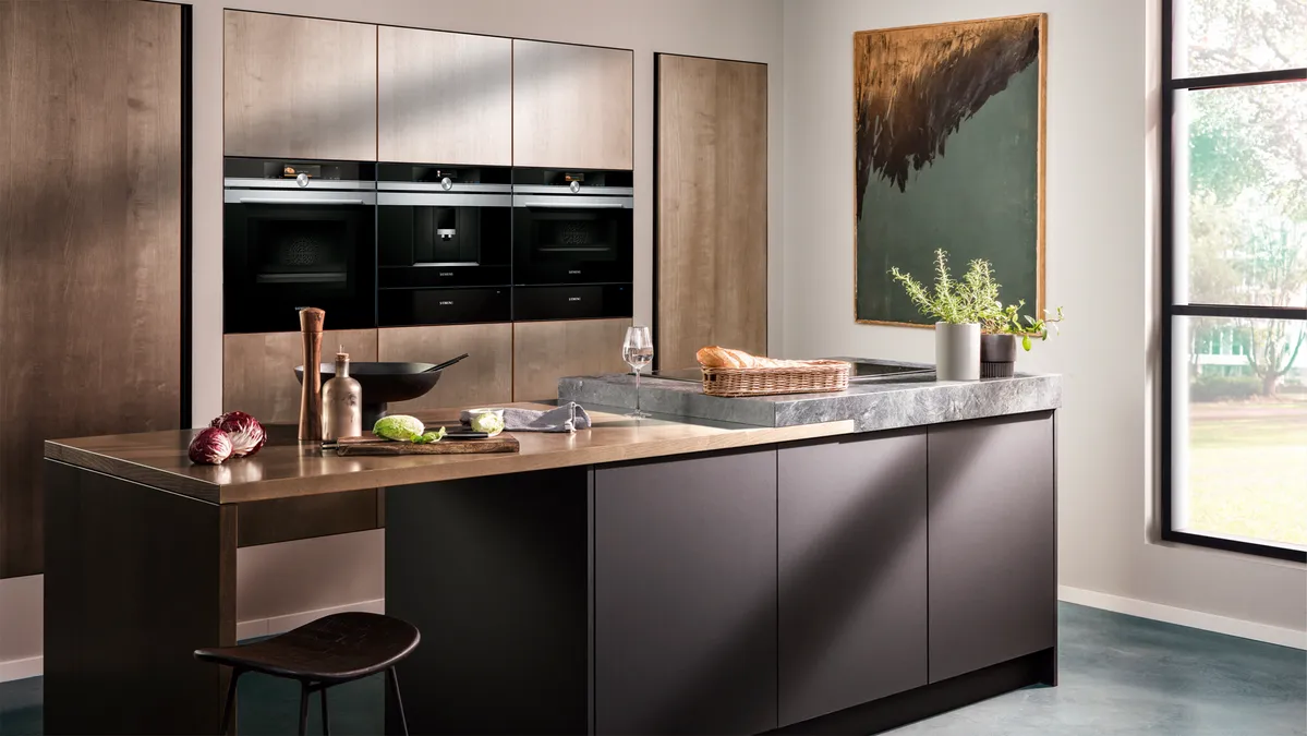 22892026_Siemens_Home_Appliances_EOX_EOX6021_Oven_Product_In_Setting_CTM_16_9-RET