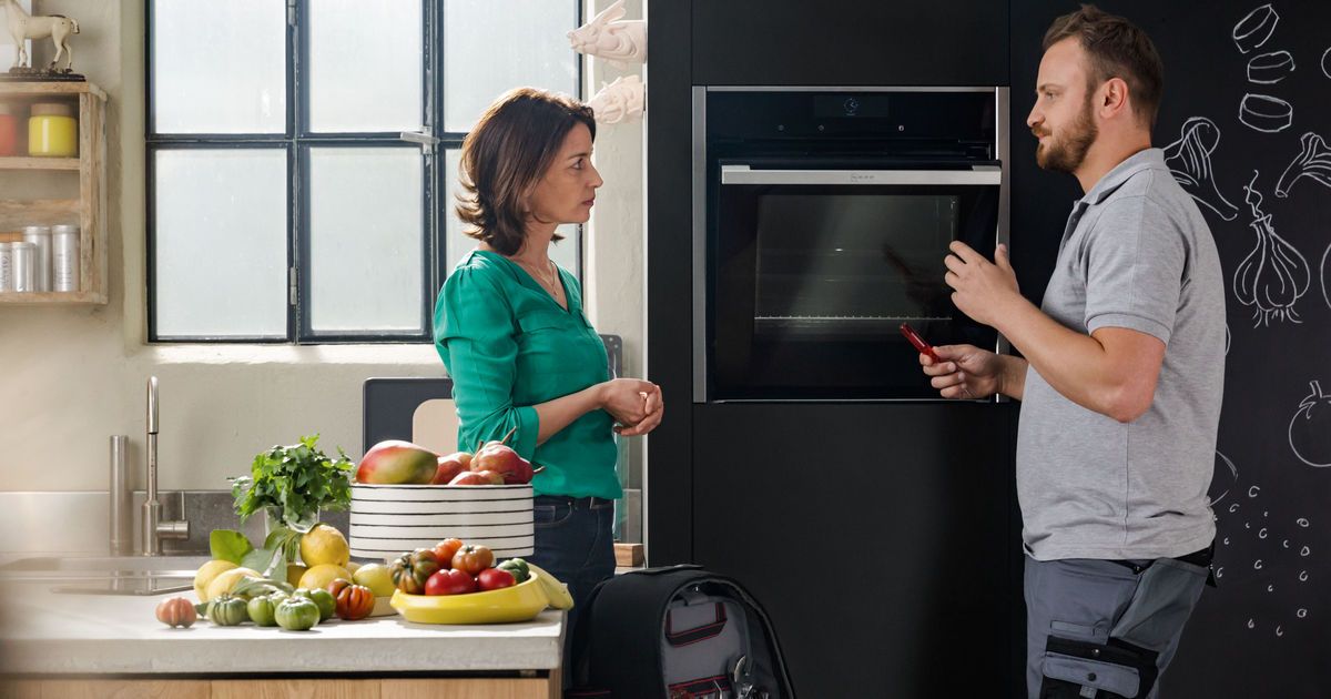 Service contacts NEFF