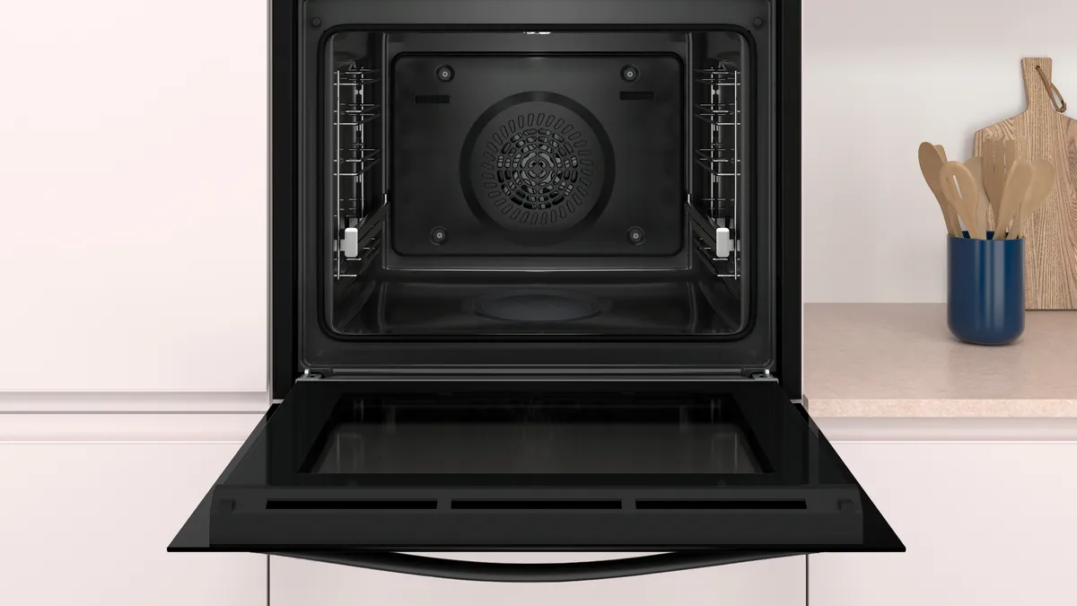 Plano de horno pirolítico con vapor