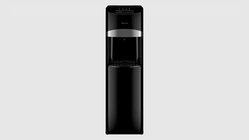 Siyah su sıcak ve soğuk su seçenekleri ile depolanır.