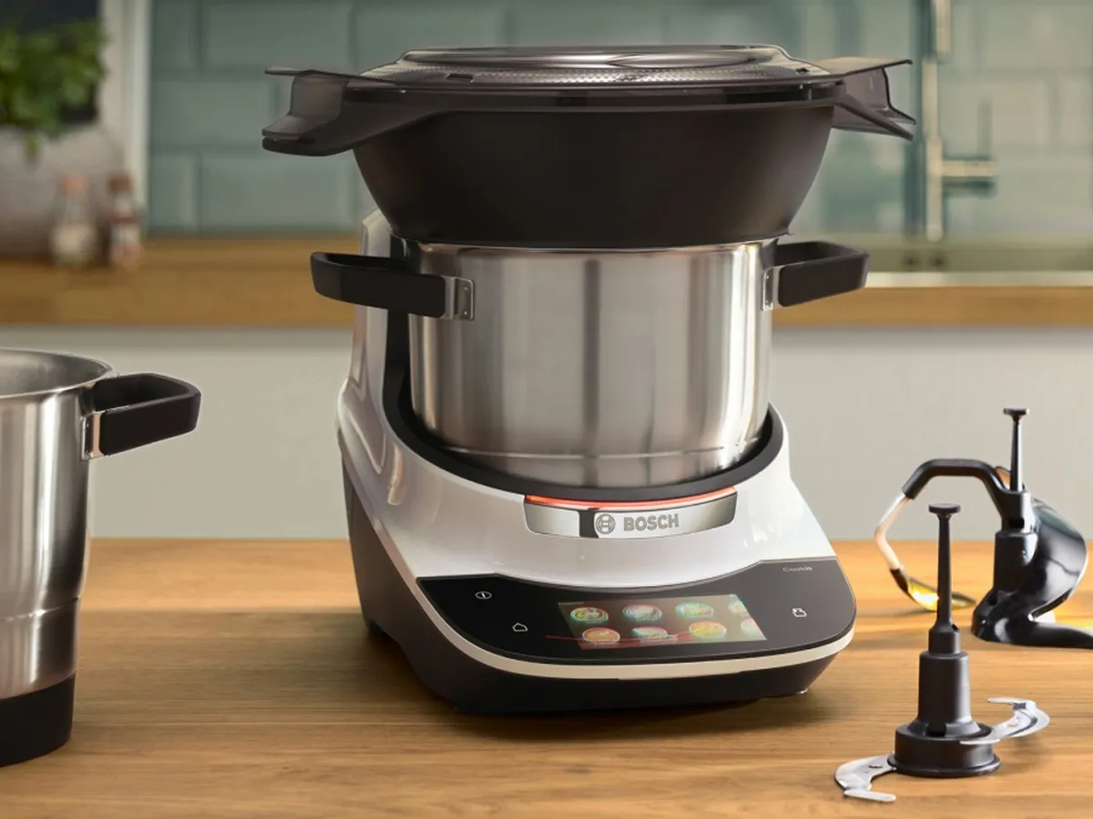 The Bosch Cookit with 7 professional tools standing on a kitchen shelf.