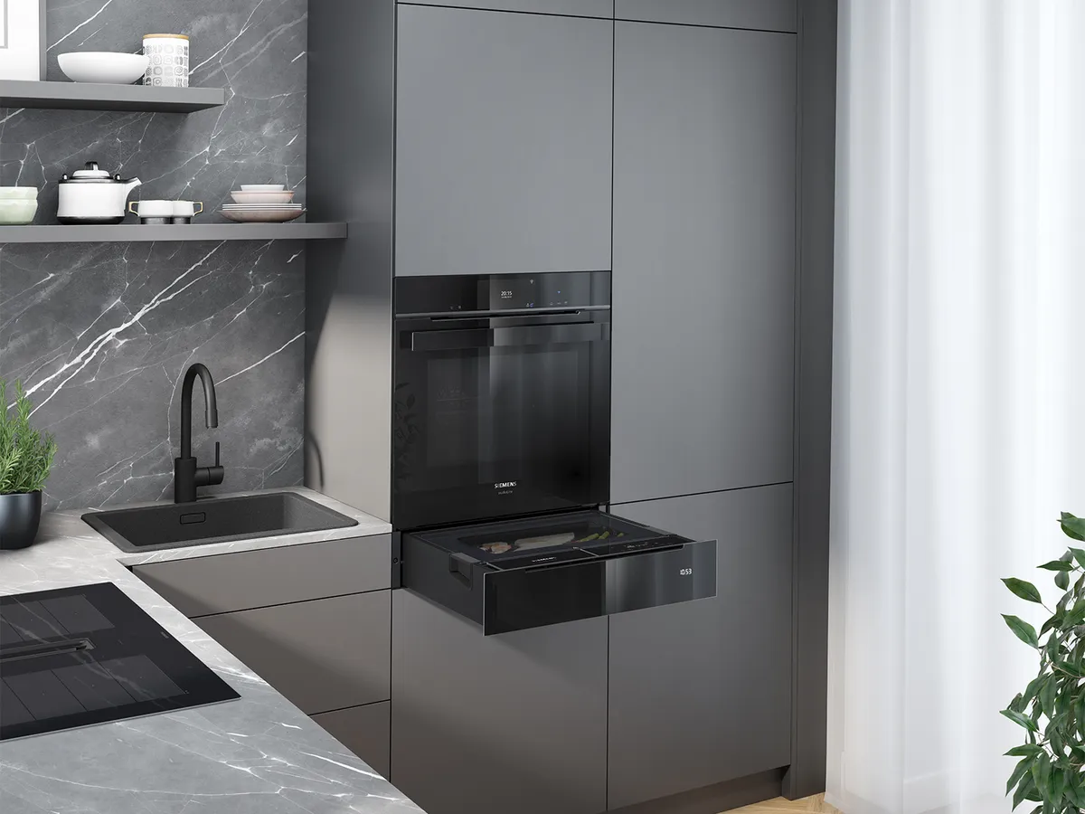 Moderne Küche mit eingebautem Ofen und Dampfschublade. Elegantes Design mit Marmorarbeitsplatte und dunklen Schränken.