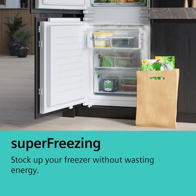 iQ700 Built-in fridge-freezer with freezer at bottom 177.2 x 55.8 cm KI87FHD40 KI87FHD40-10