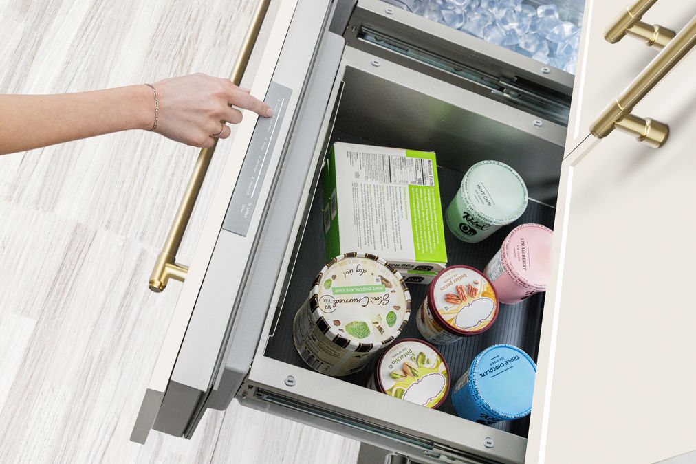 Freedom® Réfrigérateur combiné intégrable à portes françaises avec congélateur en bas Panel Ready T42IT100NP T42IT100NP-17