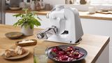 K&uuml;chenmaschine mit Zubeh&ouml;r Set PastaLove und Nudelgericht