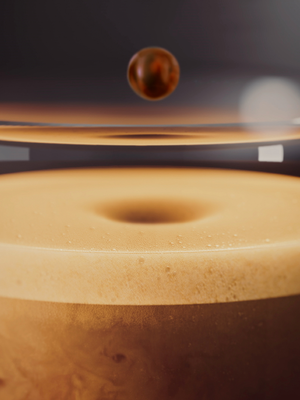 Blick in die Espresso-Tasse mit wundervoller Crema