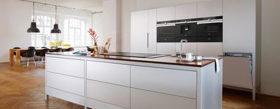 Siemens Kitchen design with appliances