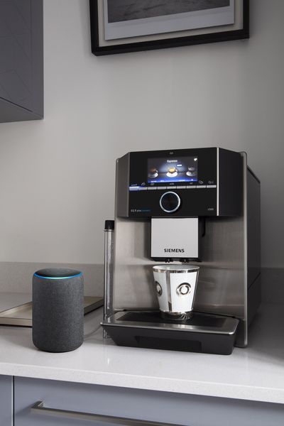 La machine à café broyeur à grains connectée Siemens.