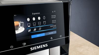 Siemens EQ.700 TQ703GB7 Machine à café avec connexion Wi-Fi Noir/argenté :  : Cuisine et Maison
