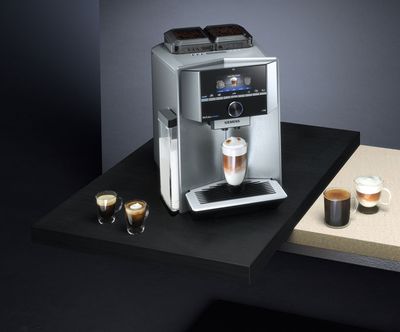 EQ.9 кофемашина для ценителей высоких технологий.