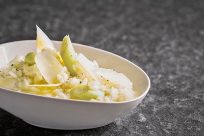 Zomerse risotto met citroengras uit de stoomoven.