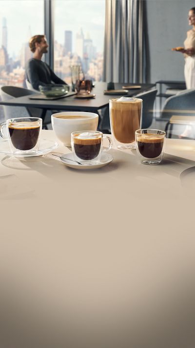 Olika kaffedrycker: Espresso, Cappuccino, kaffe latte och flat white kaffe