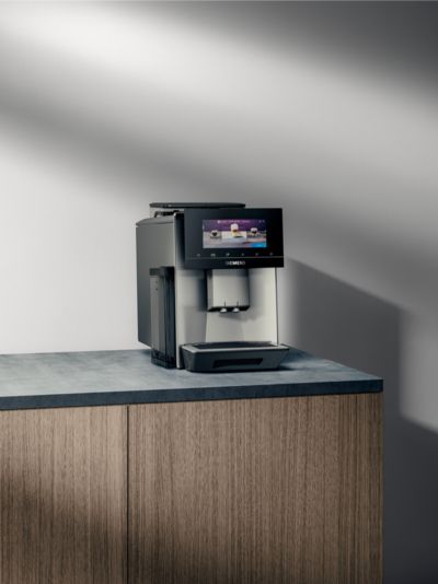 EQ 9 Plus fuldautomatisk fritstående kaffemaskine 