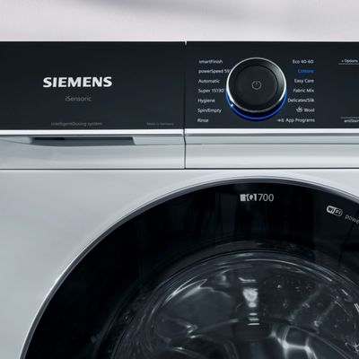 Wasmachine Siemens op plateau