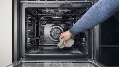 Siemens: oven display with self clean function