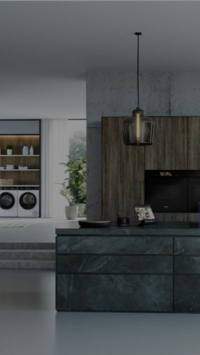 Stylish modern kitchen featuring Siemens hob, fridge, hood, and cookConnect essentials