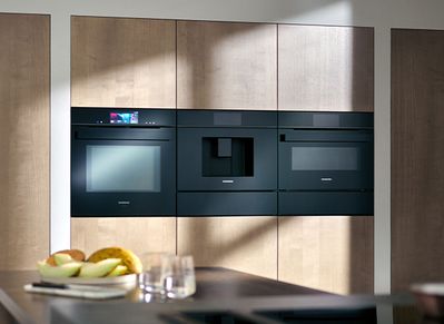 Built-in and freestanding ovens, cookers, hobs and hoods - from Siemens