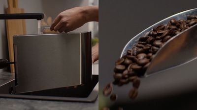 Image fractionnée montrant une main remplissant le réservoir d'eau d'une machine à café sous un robinet et un gros plan de grains de café torréfiés s'écoulant d'une cuillère.