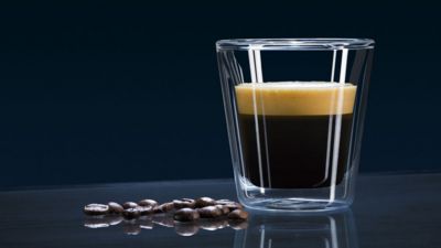 Perfekte Crema in einer Tasse Espresso