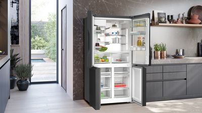  iQ700 French Door Fridge-Freezer with Ice & Water