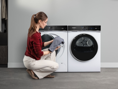 iQ700 Waschmaschine wird beladen