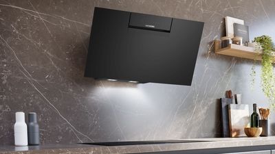 Siemens Wall Mounted Cooker Hood