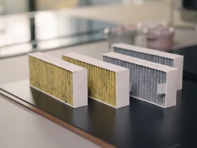 Aktivkohlefilter im Umluftbetrieb eines NEFF Kochfelds mit Abzug