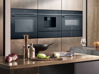 Ovens built into Siemens kitchen