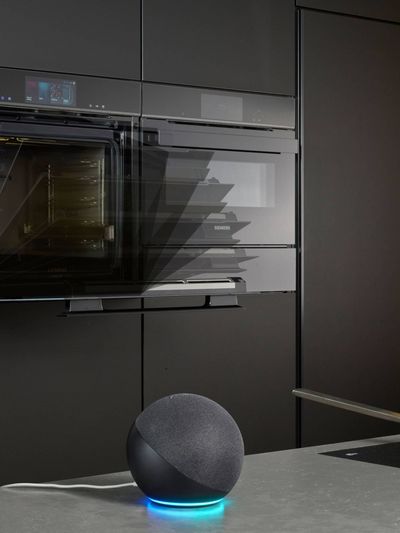 Siemens smart oven with Alexa lit up