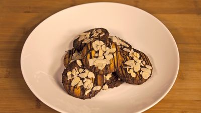 Biscotti al cioccolato amaro e mandorle