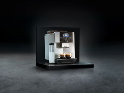 Siemens-kodinkoneet, EQ9 plus -kahvikoneen kunnossapito ja puhdistus